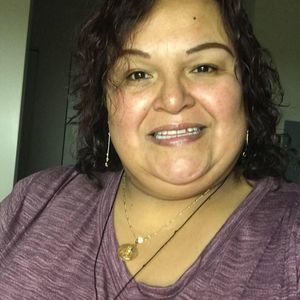 Meet your Posher, Elvia